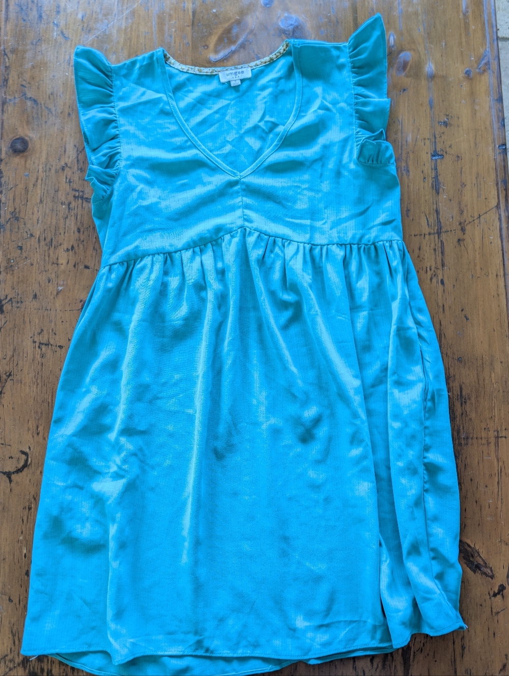 Umgre Aqua Flutter-Sleeve Short Dress